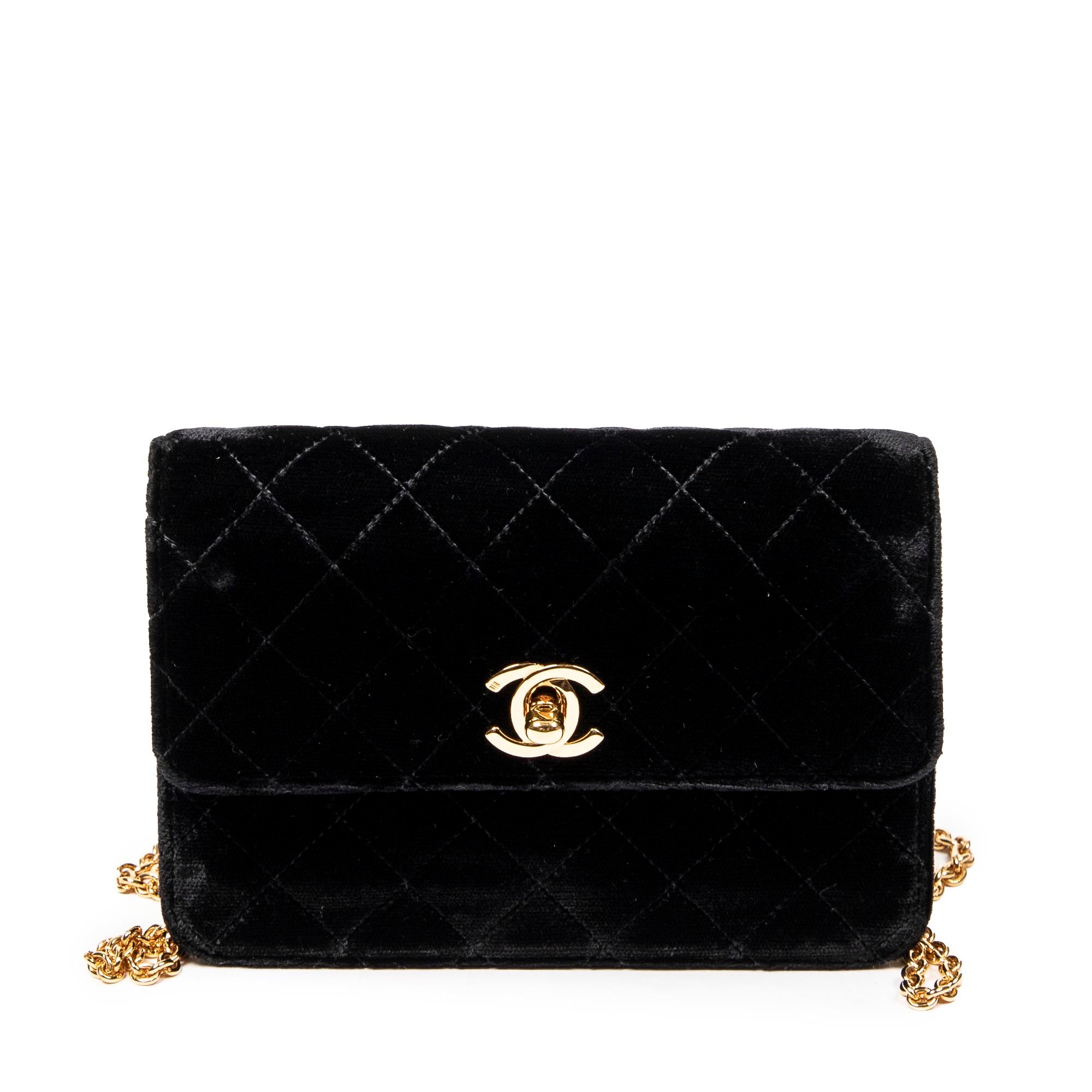 Chanel 香奈兒單肩包: Micro Mini Velvet Chain Crossbody